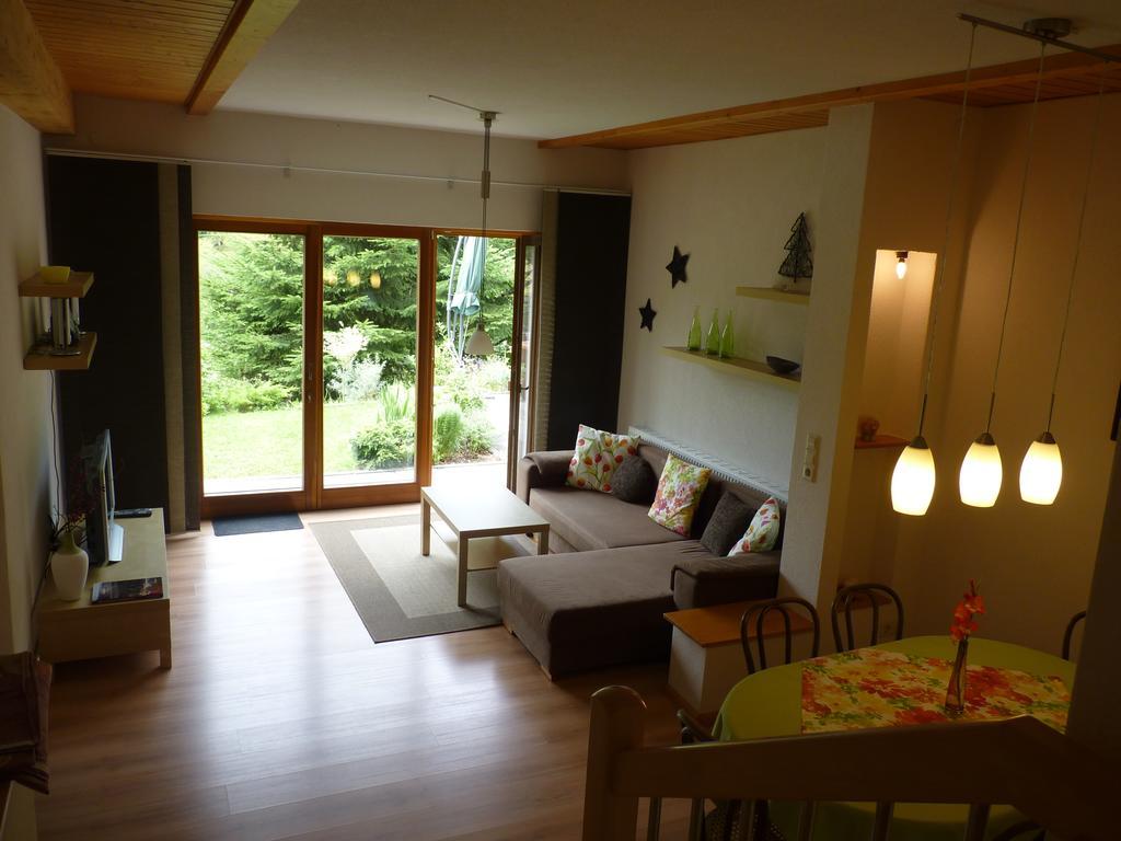 Апартаменты Haus Zur Eule Тодтнау Номер фото